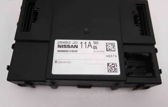Nissan X-Trail T31 Central body control module 5WK46480 284B2JD