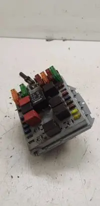 Alfa Romeo 147 Fuse module 46558759 127031 BFNZLNA