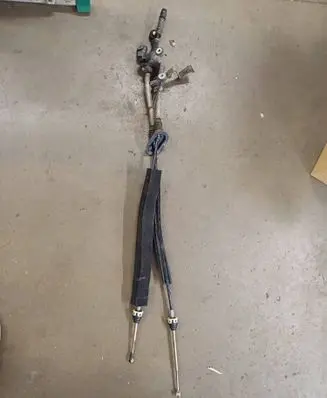 Audi A2 Gear shift cable linkage 8Z0711874S
