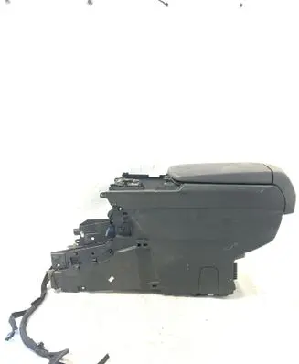 Peugeot 3008 I Center console