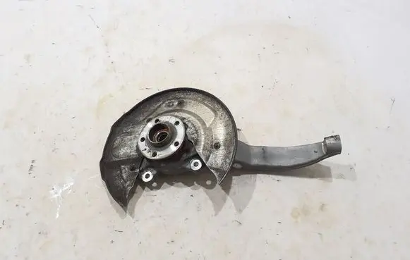 Volvo XC90 Front wheel hub 32298140