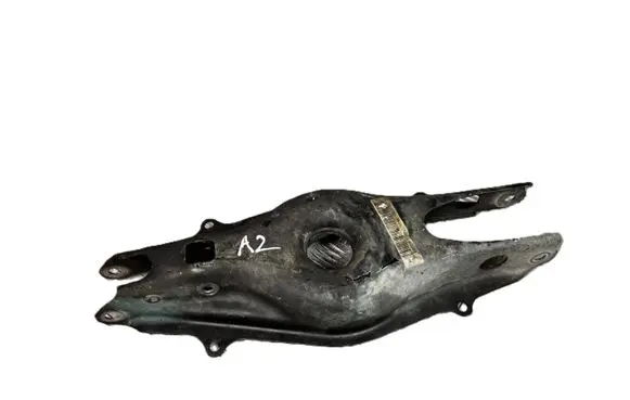 Mercedes-Benz C AMG W204 Rear upper control arm/wishbone 2043503008 0484593 031109