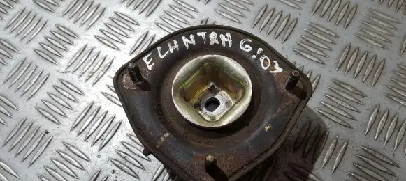 Hyundai Elantra Coil spring mount 