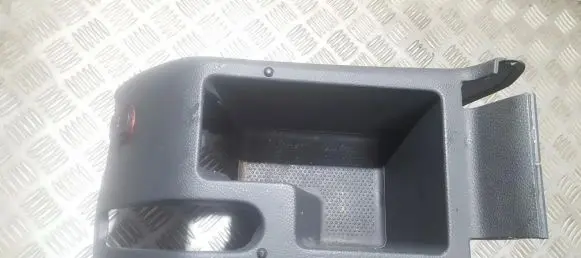 Volkswagen Jetta V Other interior part 1K5863323