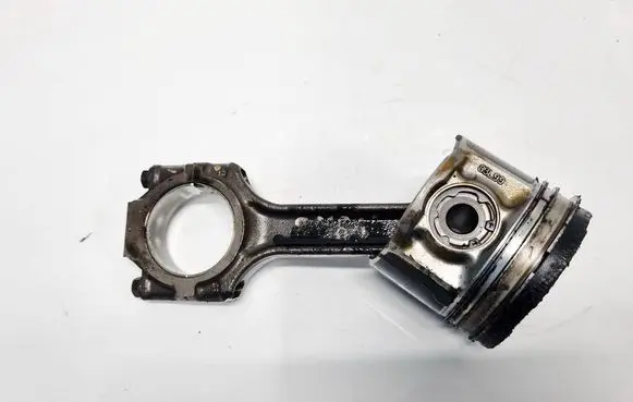 Fiat Doblo Piston with connecting rod 
