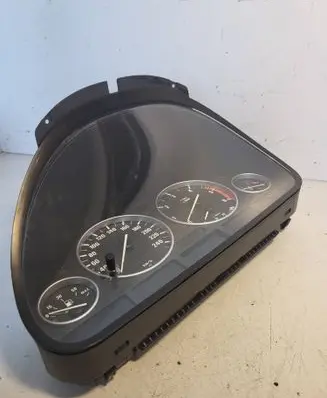BMW 5 E39 Speedometer (instrument cluster) 87001313