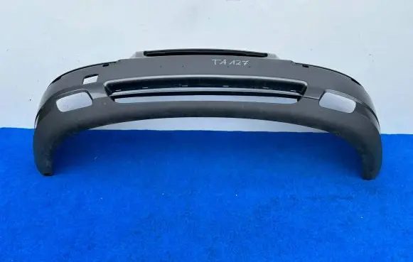 Volvo V70 Front bumper 08693349