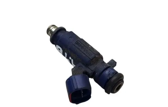 Hyundai i30 Fuel injector 353102B000