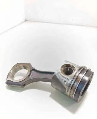 Mercedes-Benz CLA C117 X117 W117 Piston with connecting rod 0834A 65100