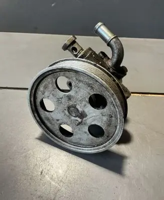 Audi A4 S4 B6 8E 8H Power steering pump 8E0145153