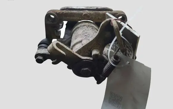 Opel Astra J Rear brake caliper