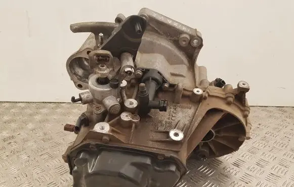 Seat Ibiza V (KJ) Manual 5 speed gearbox 0DF300045C SJD
