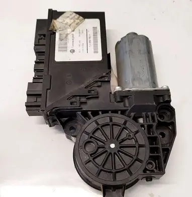 Volkswagen Touareg I Rear door window regulator motor 7L0959795A