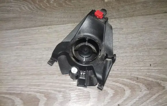 Volvo V70 Parcel shelf speaker 8633992