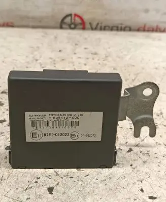 Toyota Corolla E140 E150 Door control unit/module 897800F010 97RI012022 626442000