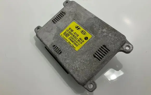 Hyundai Ioniq 5 Headlight ballast module Xenon 92180GI110 002801330PT D1595ANE1200232