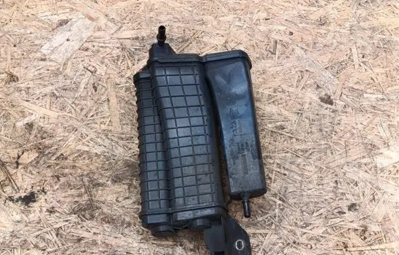 Audi A3 8Y Active carbon filter fuel vapour canister 5WA201801 5Q0196D