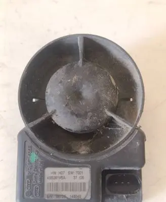 Volkswagen PASSAT B6 Alarm system siren 1K0951605B