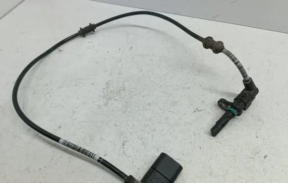 Mercedes-Benz E W213 ABS rear brake sensor A2139055703 A2135403805 10071155673