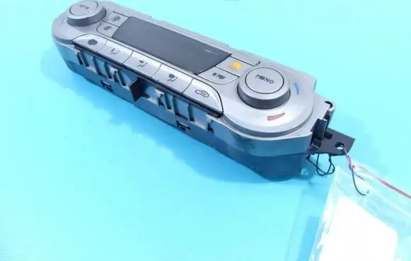 Ford Focus Climate control/heater control trim 7M5T18C612CC IMPRK1350364