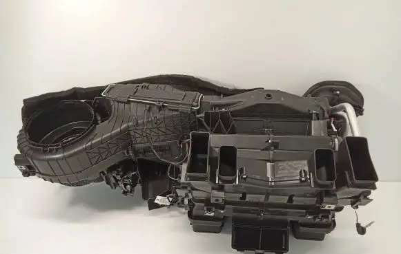 Mercedes-Benz GLC AMG Interior heater climate box assembly housing 110250341 T33143C T1025034R