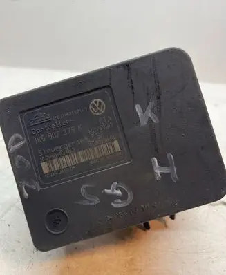 Volkswagen Golf V ABS Pump 1K907379K 1K0614517H