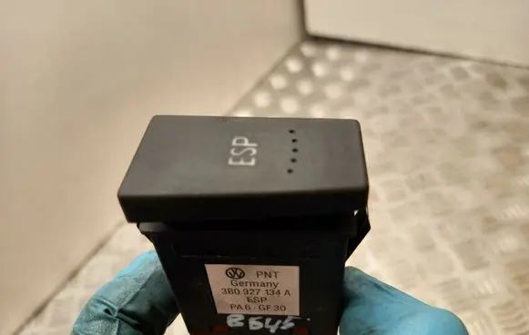 ESP (stability program) switch