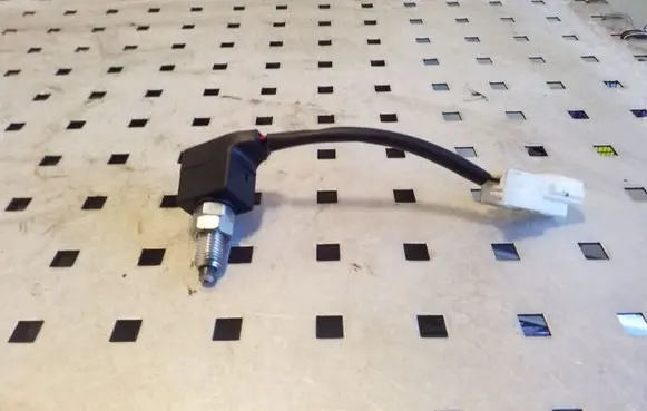 Clutch pedal sensor