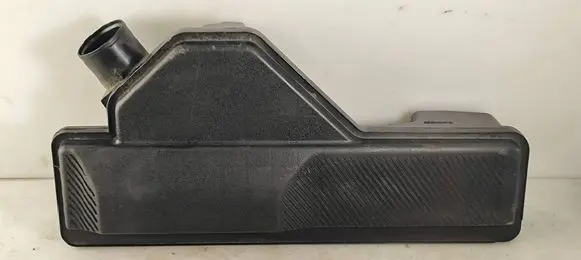 Intake resonator