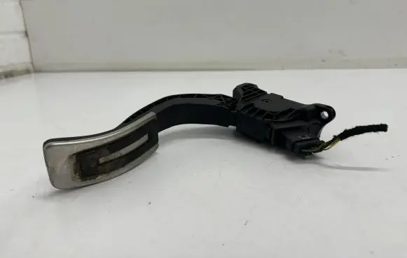 Audi A6 S6 C8 4K Accelerator throttle pedal 8W1723523A
