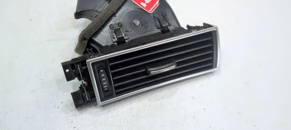 Audi A6 S6 C6 4F Dashboard side air vent grill/cover trim 4F1820902D