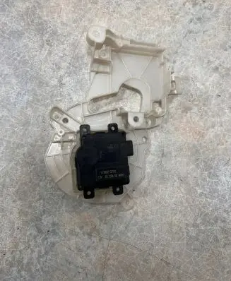 Coolant heater control valve
