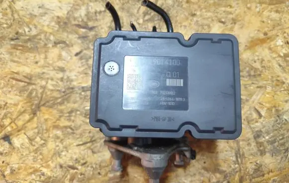Mercedes-Benz C W204 ABS Pump A1729014100 10061937511 10092623683