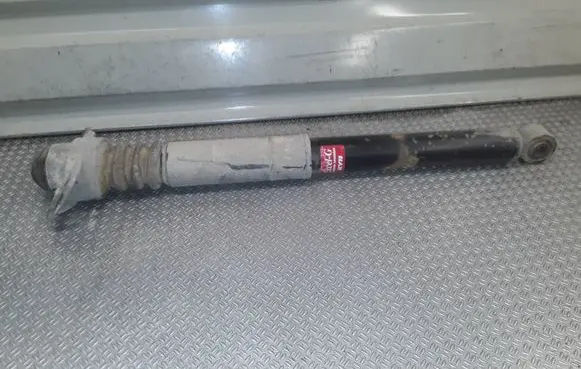 Volkswagen Touran I Rear shock absorber/damper 