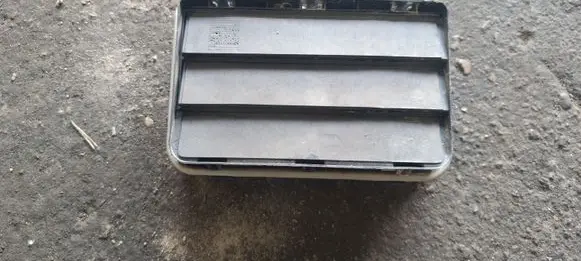 BMW X5 F15 Quarter panel pressure vent 64229122453