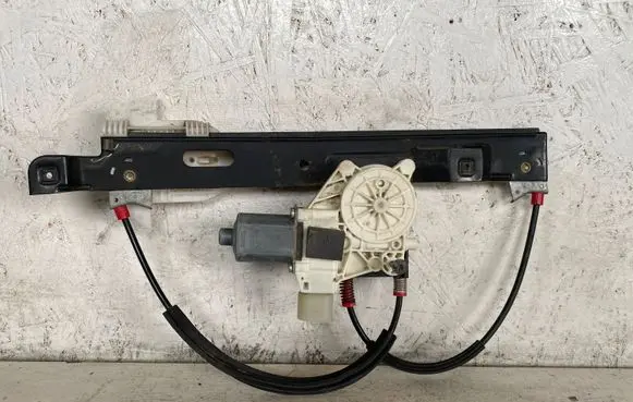 Ford S-MAX Front door window regulator motor 0130822286