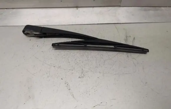 KIA Ceed Rear wiper blade arm