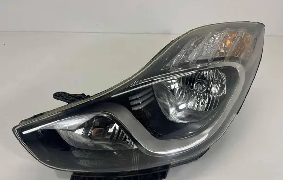 Hyundai ix20 Headlight/headlamp 921011KXXX
