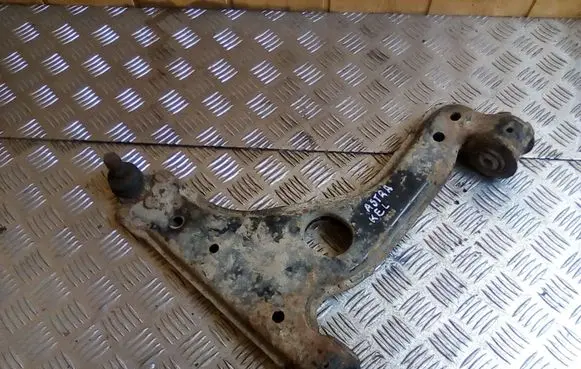 Opel Astra G Front lower control arm/wishbone
