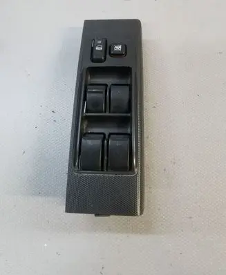 Toyota Corolla Verso AR10 Electric window control switch 848200F030