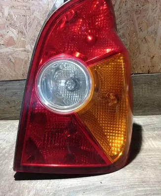 Hyundai Terracan Rear/tail lights