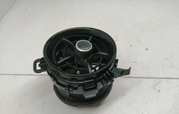 Toyota Auris E180 Dashboard side air vent grill/cover trim 5556862280