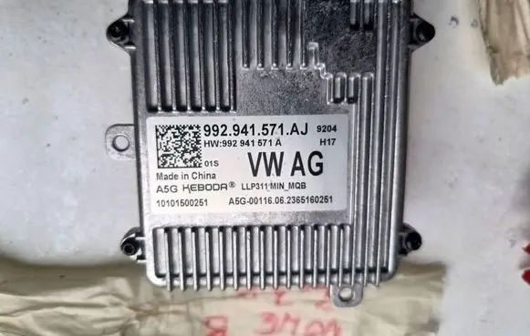 Skoda Superb B8 (3V) Voltage converter/converter module 992941571aj