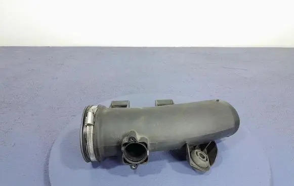 BMW X5 F15 Intake resonator 1056367S01