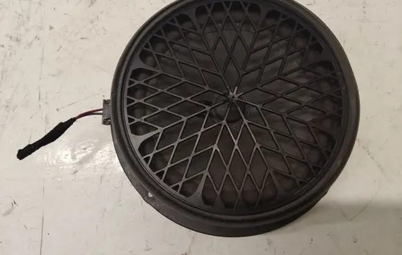 Audi A4 S4 B8 8K Front door speaker 8T0035415