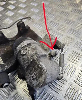 Opel Signum Rear brake caliper