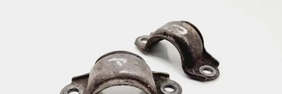 Volkswagen PASSAT B5 Sway bar bush bracket, front 4D0411336B