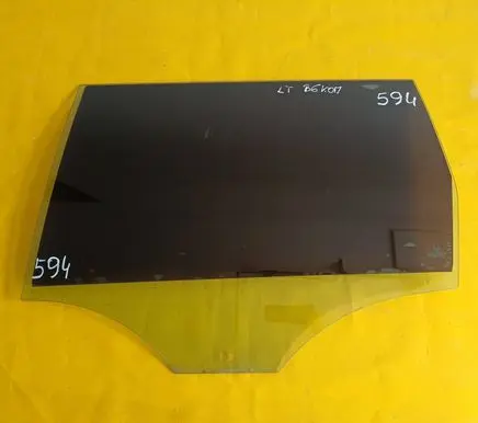 Volkswagen PASSAT B6 Rear door window glass