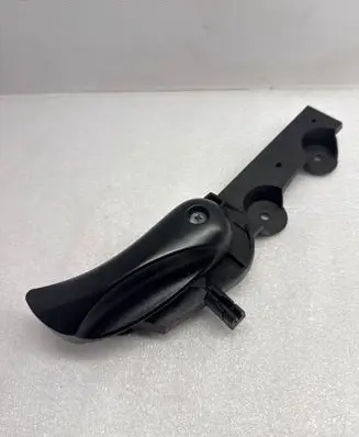 BMW 5 E60 E61 Engine bonnet (hood) release handle 7052579