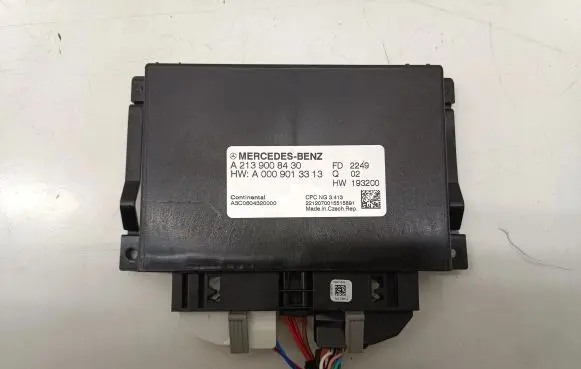 Mercedes-Benz GLA H247 Gearbox control unit/module A2139008430